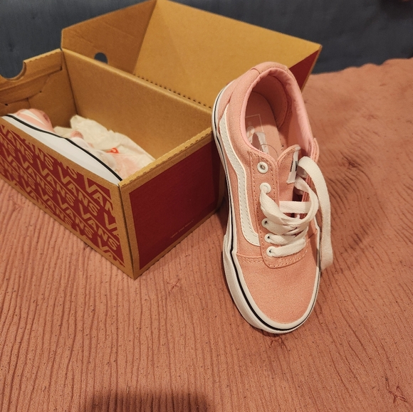 Snikers for girls - Picture 3 of 3